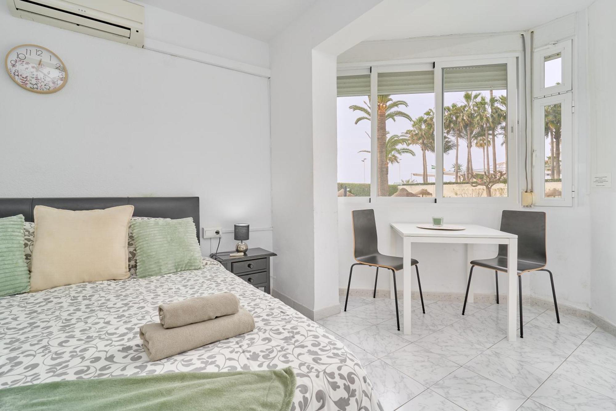 Comfortable Studio Apt Nerja Exterior foto